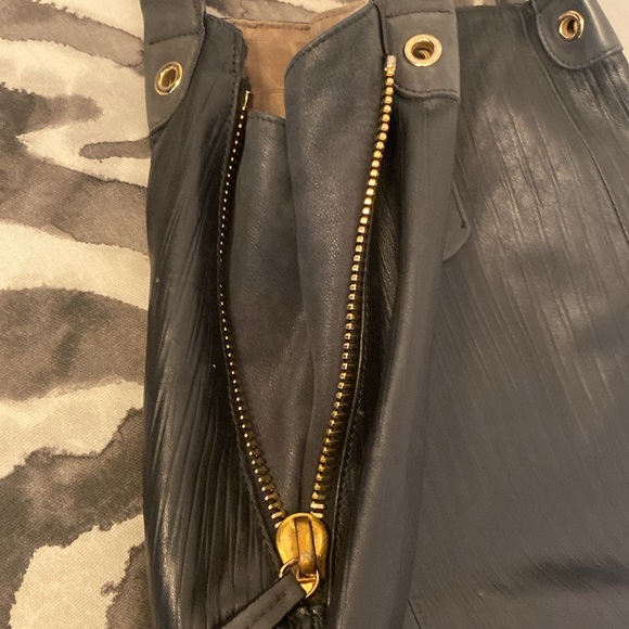 Furla  women’s Genuine Leather shoulder bag , black with green and gold zippers - Picture 2 of 4